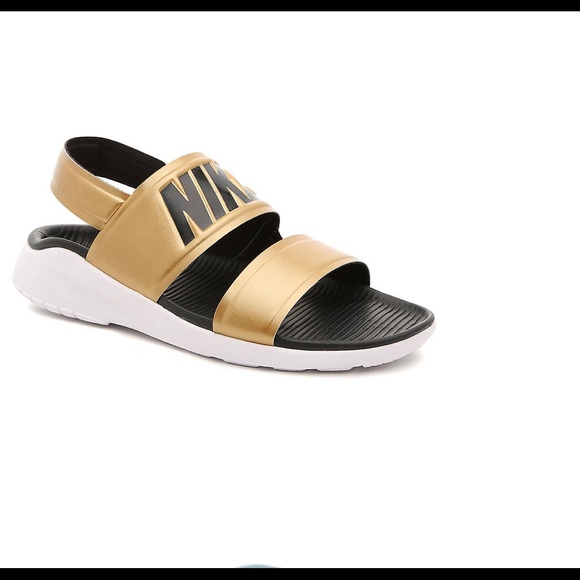 Nike Shoes - 🆕️Nike Sandals